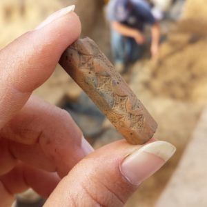 Pipe stem fragment