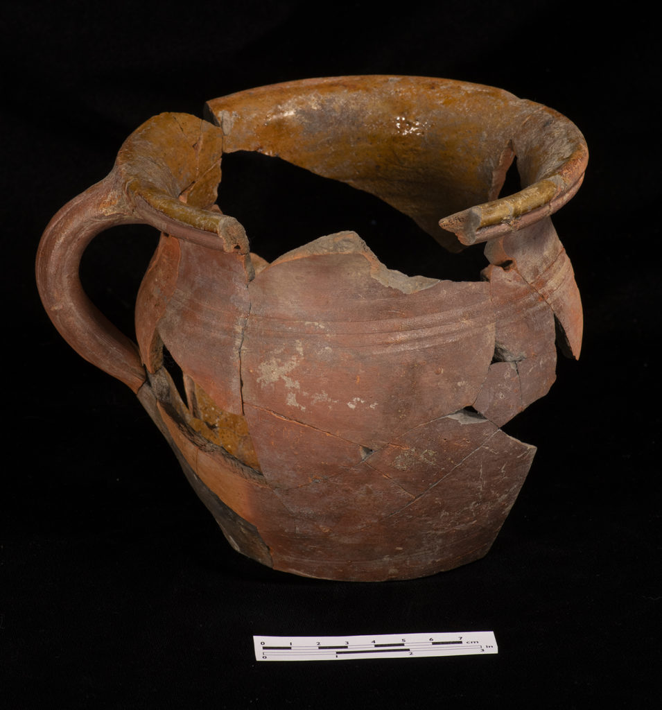 earthenware chamber pot