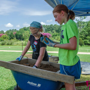 Screening for artifacts at the cellar excavations