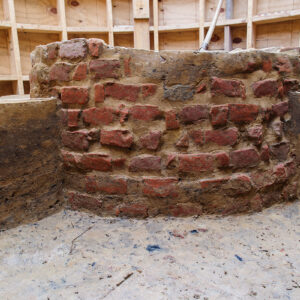 The Governor's Well. One quadrant of the builder's trench has been excavated. All quadrants will be excavated to the same level before progressing further downwards.